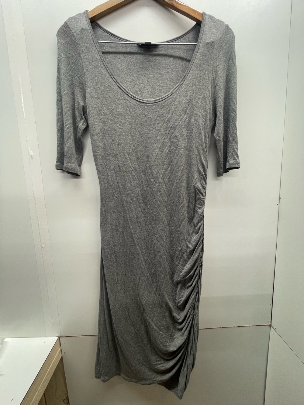 Banana Republic gray ruched midi dress featuring a scoop neck and 3/4 sleeves